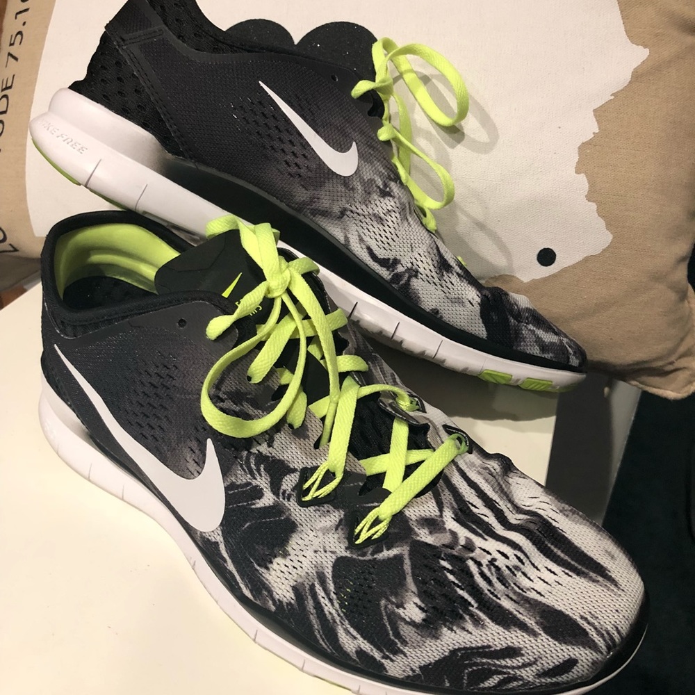 Nike women's 9 1/2